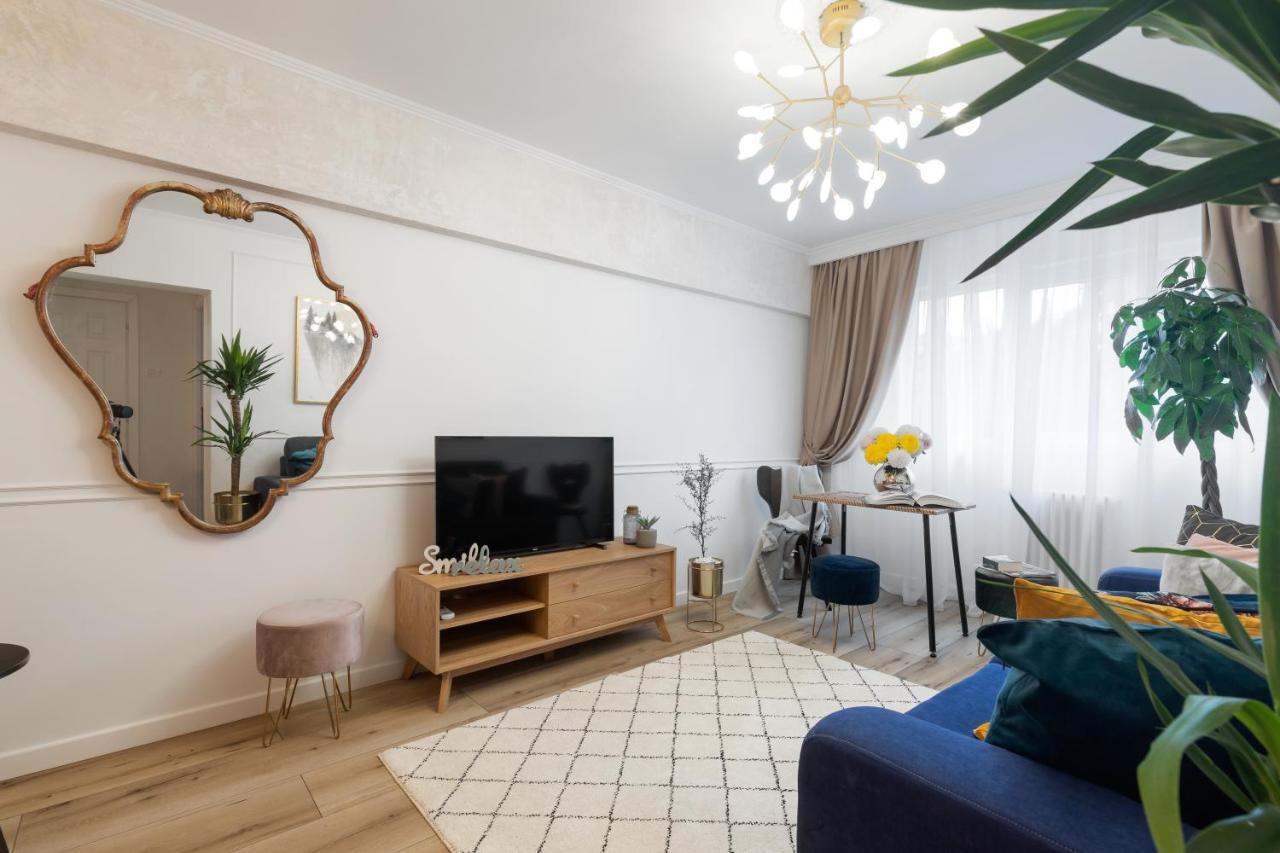 Eclectic 3 Bedroom Calea Victoriei By Urbanesq Bukareszt Zewnętrze zdjęcie